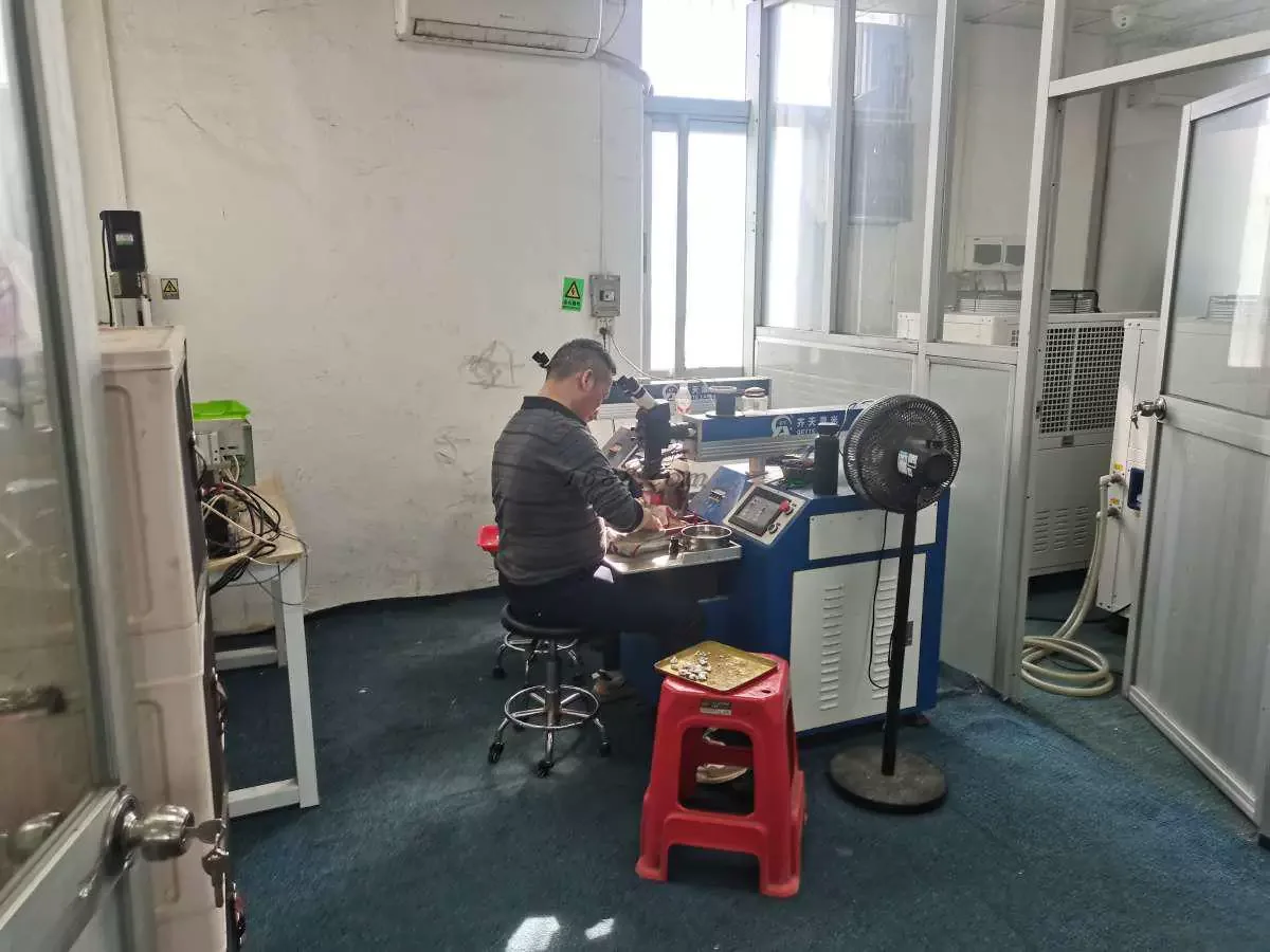 Jewelry craftsmanship and production