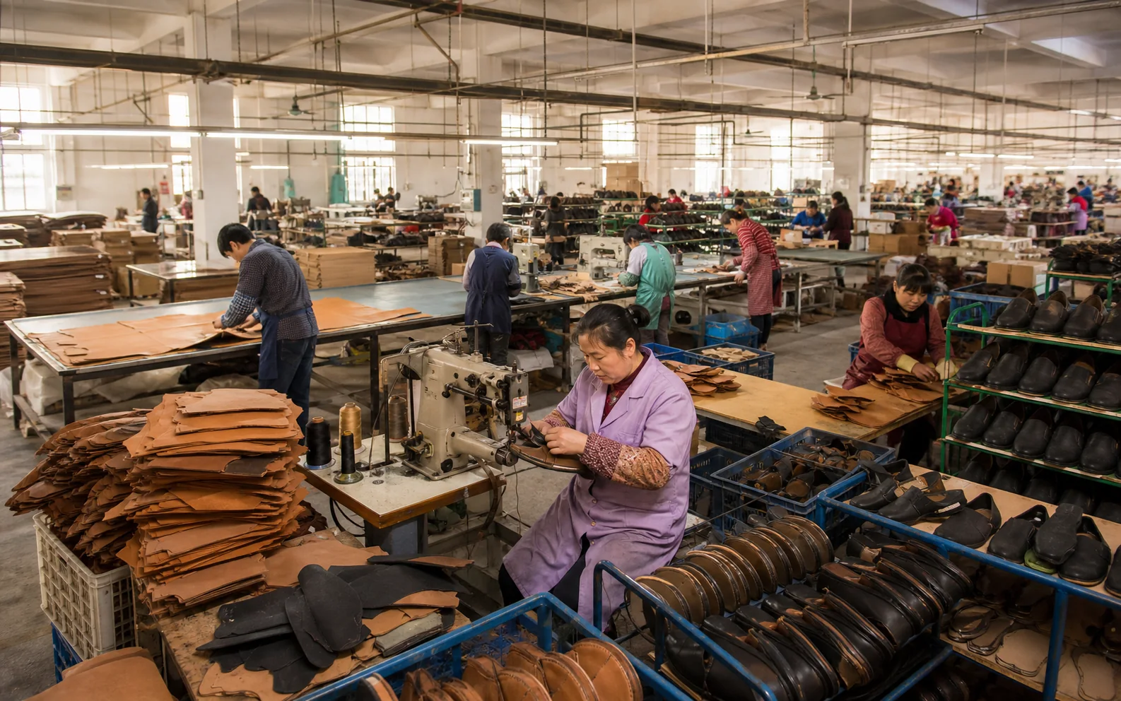Footwear cutting and stitching production floor in China
