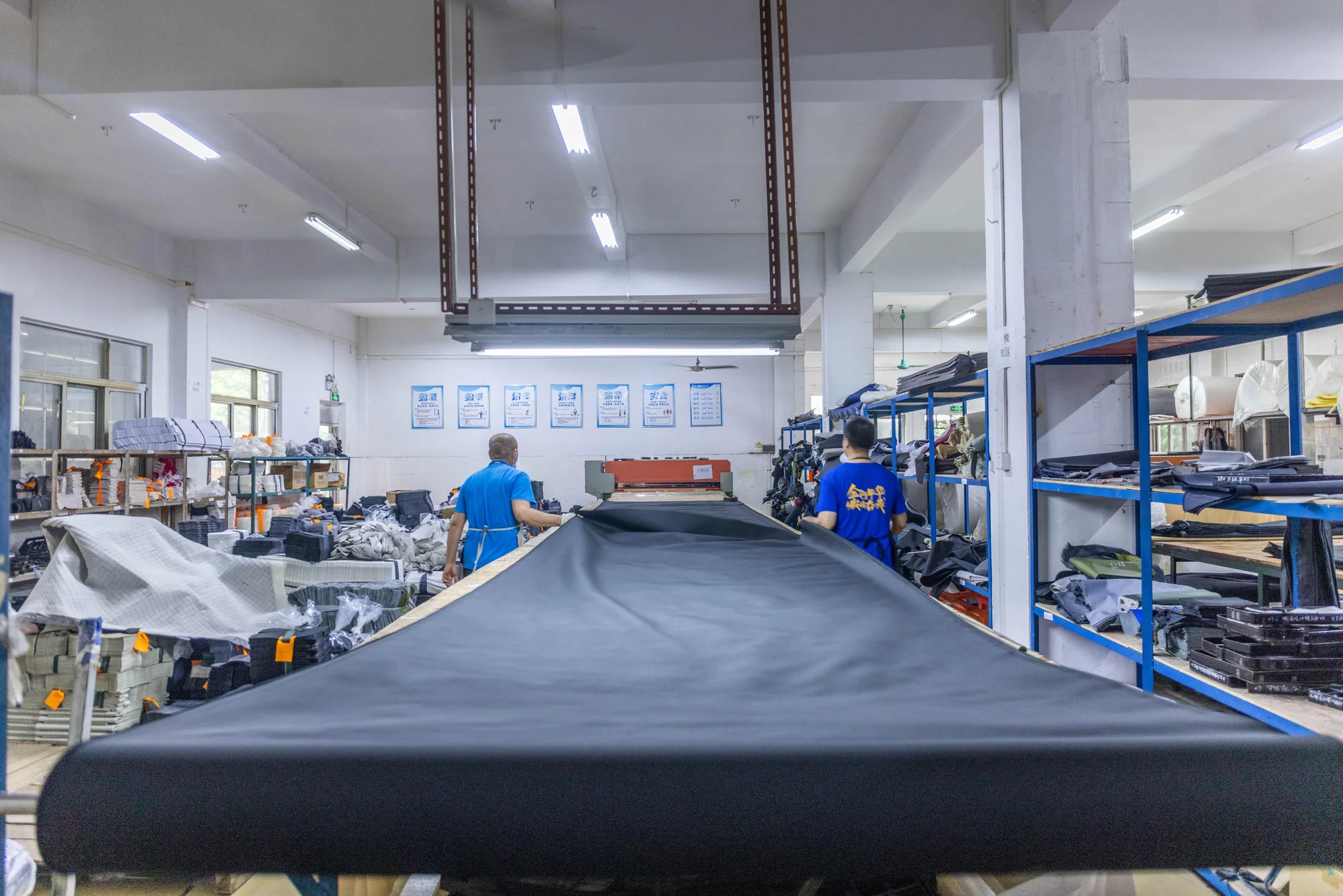 Bag manufacturing in China