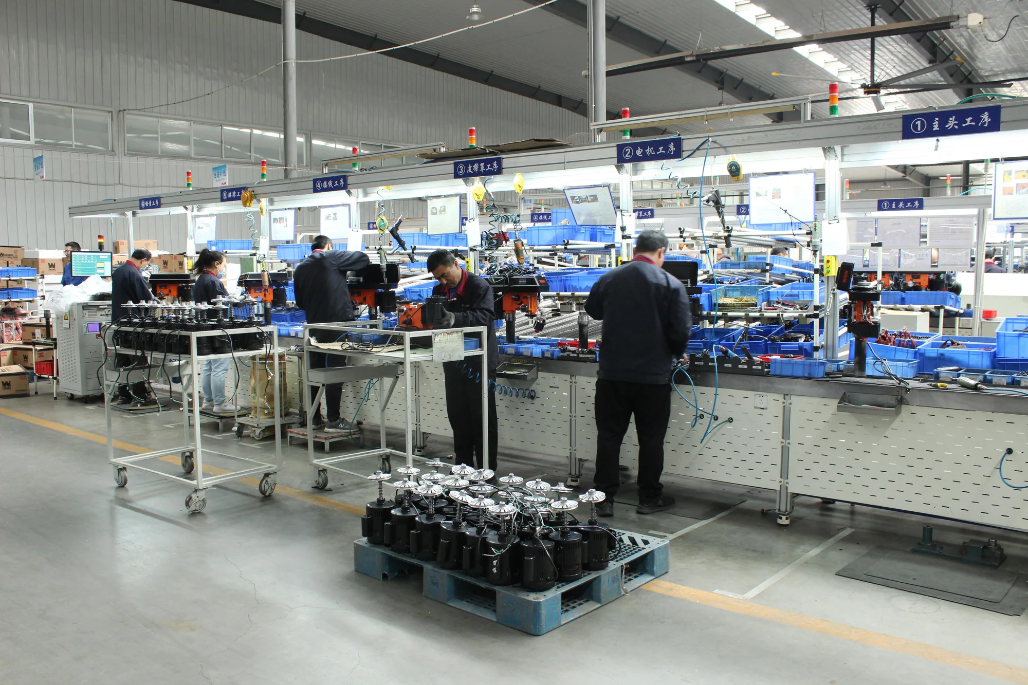 Industrial machinery production workshop