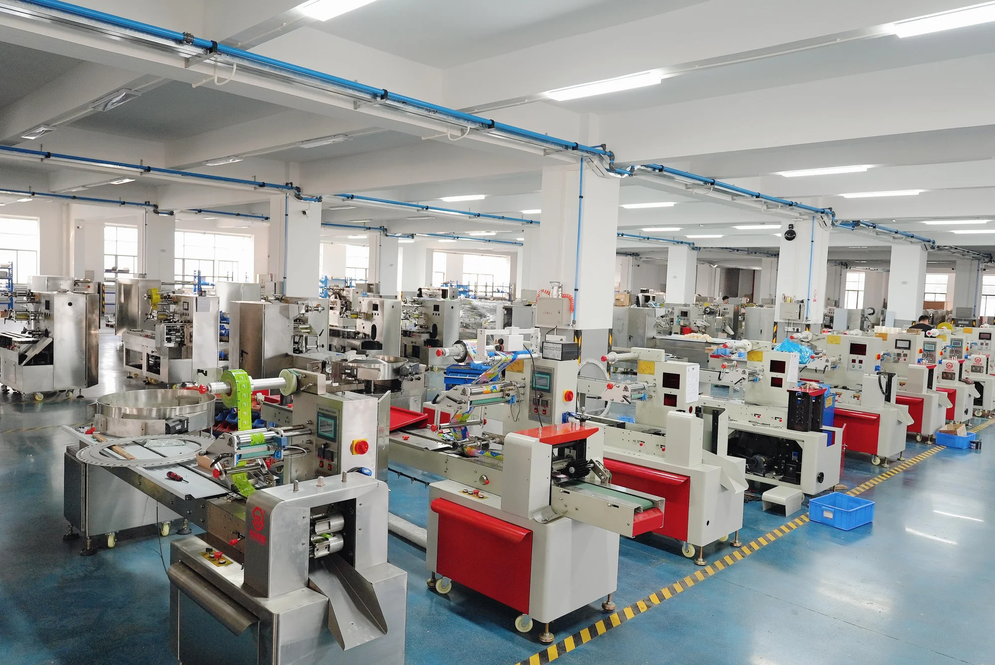 Packaging machine assembly workshop